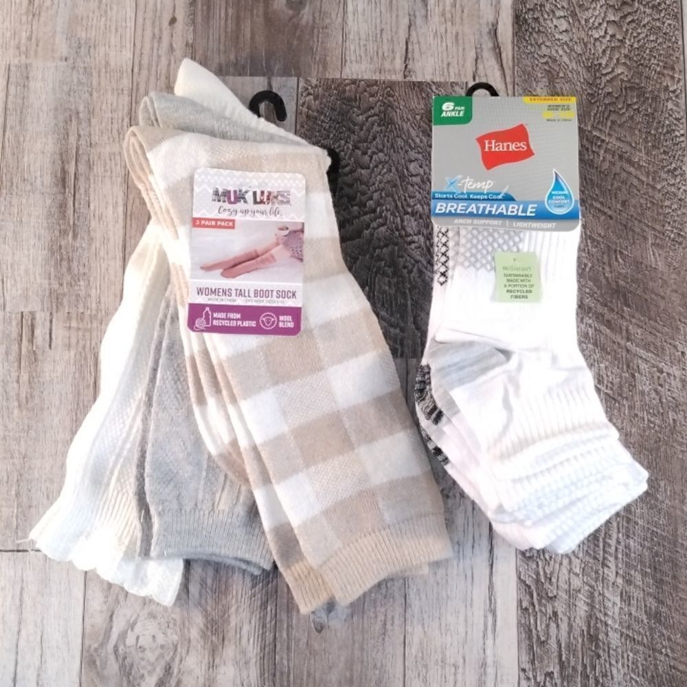 Womens 2 Pkgs Socks